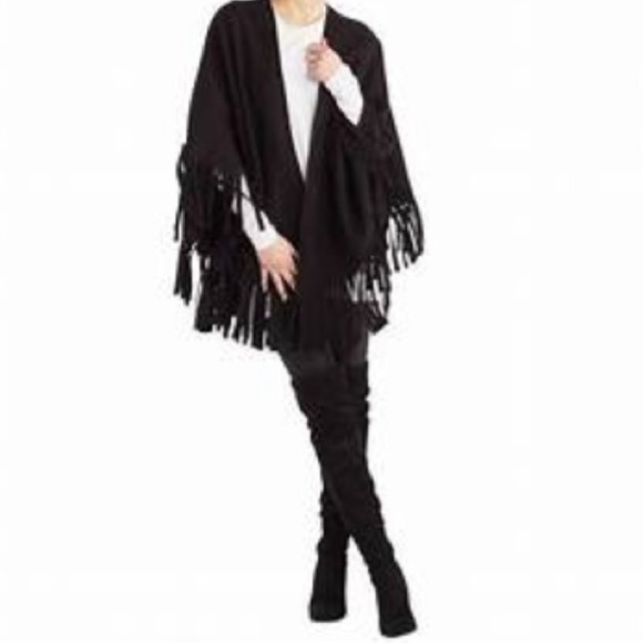 Hallsey Fringe Poncho - Picture 1 of 8